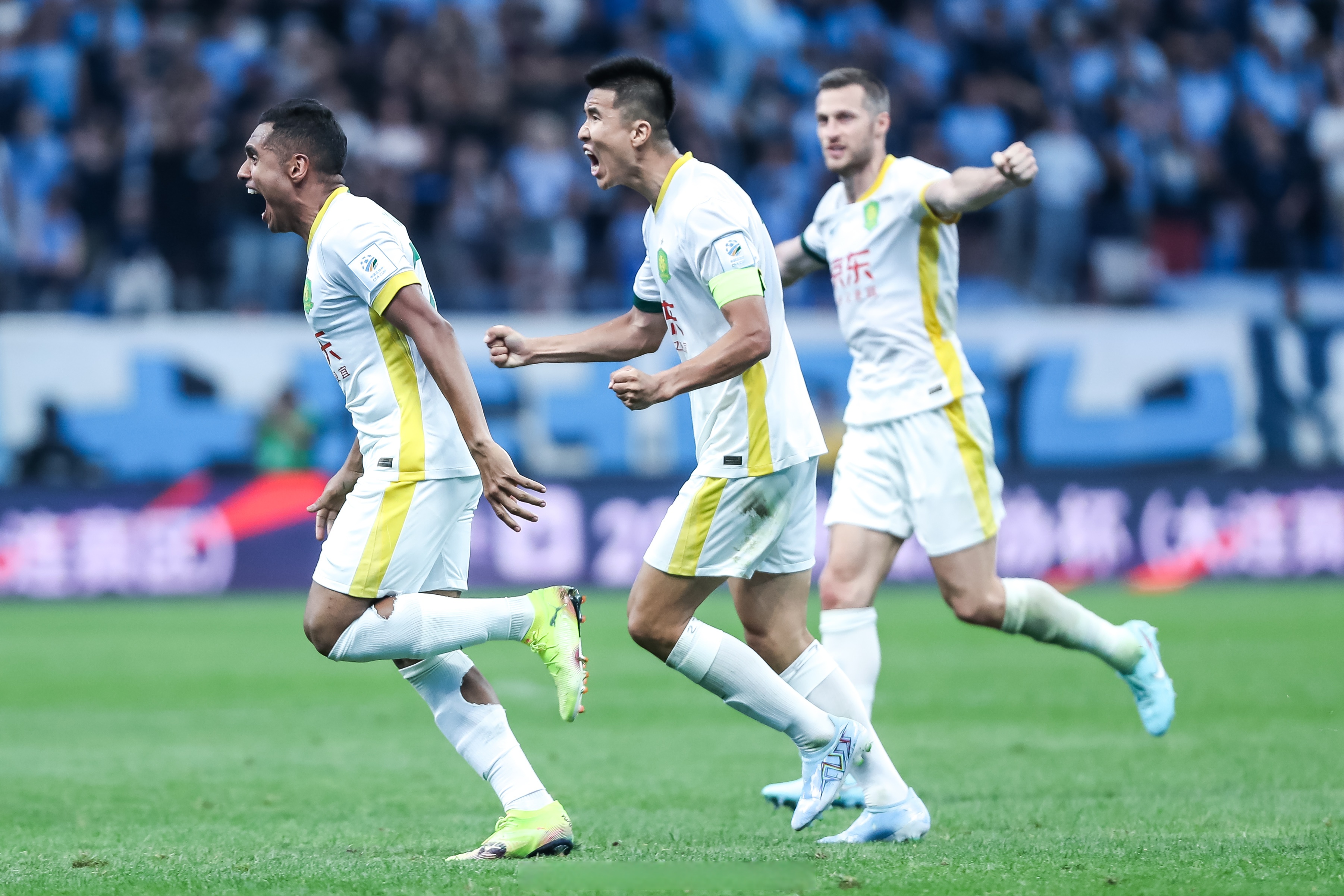 包含北京国安训练开放日，加时末段绝杀压哨引欢呼，NBA季后赛在即，心理建设被强调的词条-米兰体育入口