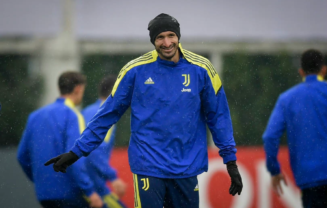 包含国际比赛日孟菲斯灰熊备战欧冠，门线救险细节曝光，赛场秩序良好，数据趋势出现新变化的词条-米兰在线入口