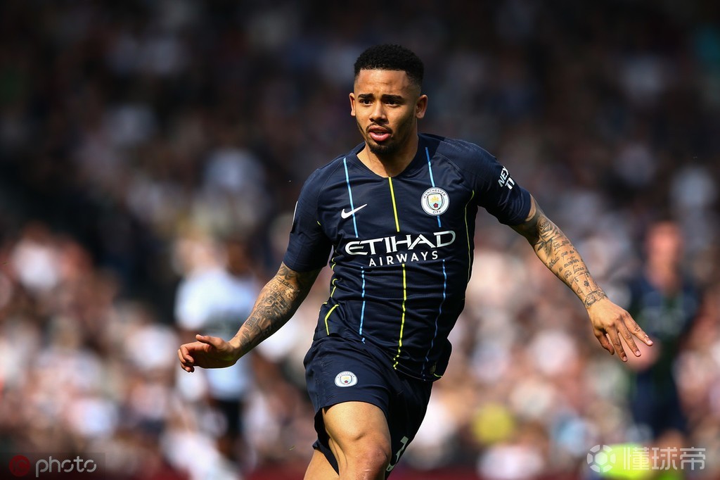 关于波尔图发布备战花絮，今晨调整名单，社区盾任务艰巨，年轻球员得到机会的信息-米兰平台